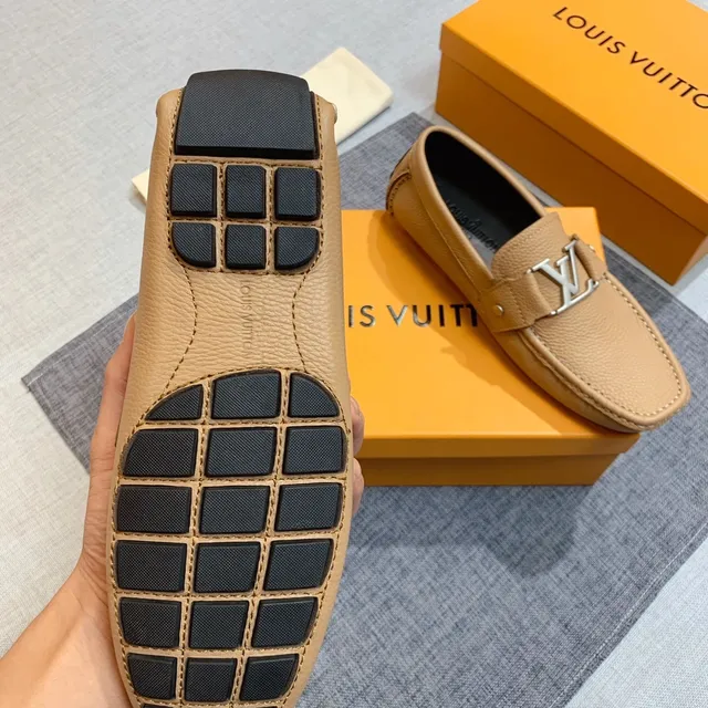 路易威登 棕色 压纹皮革 LV Logo 扣 乐福鞋 5