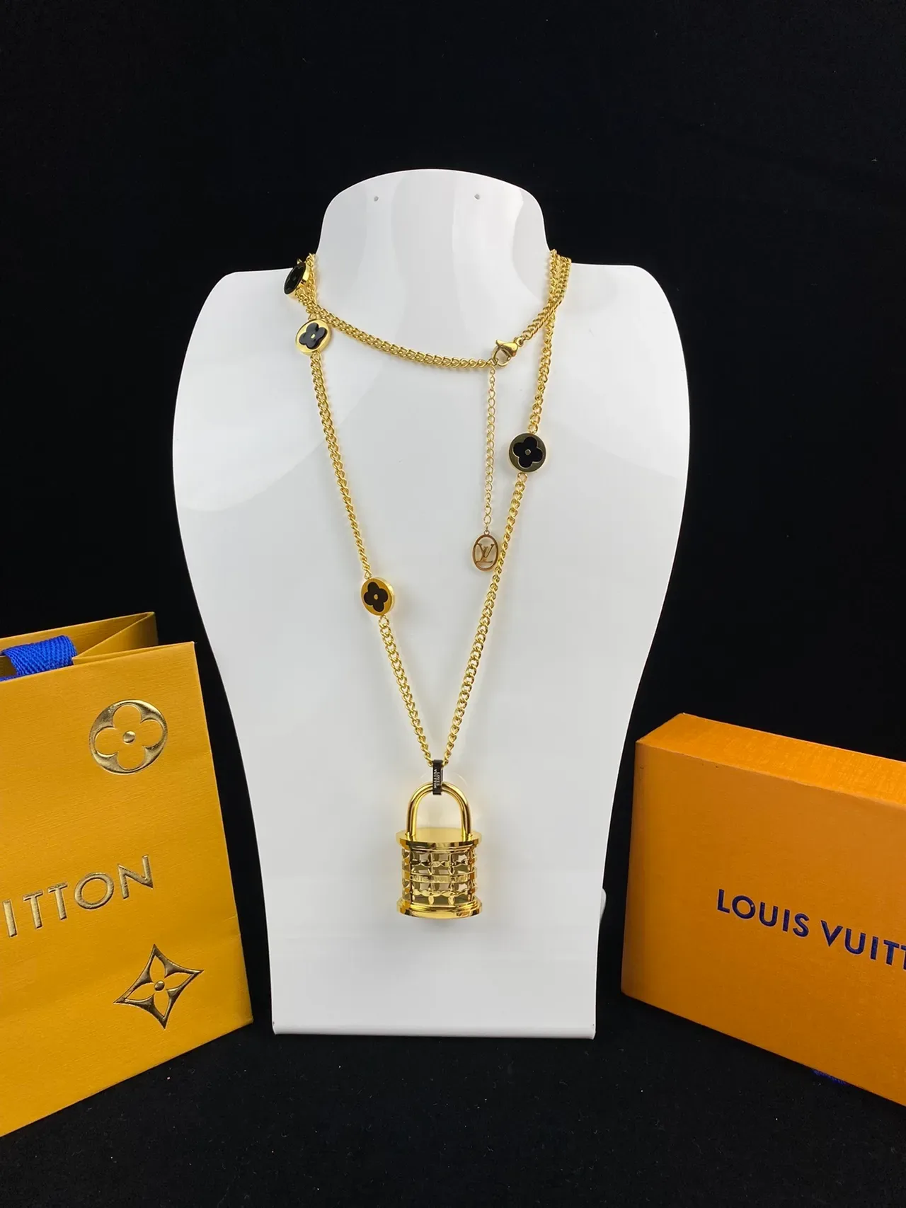 Collier Louis Vuitton Lock Me Floral Padlock Chaîne Multicouche 4