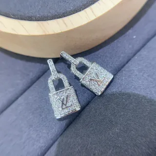 أقراط Louis Vuitton Lockit Pavé Crystal Monogram Lock