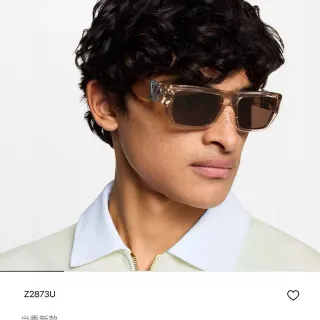 Louis Vuitton LV زهور منخفضة مربعة شبه شفاف عنبر نظارات شمسية