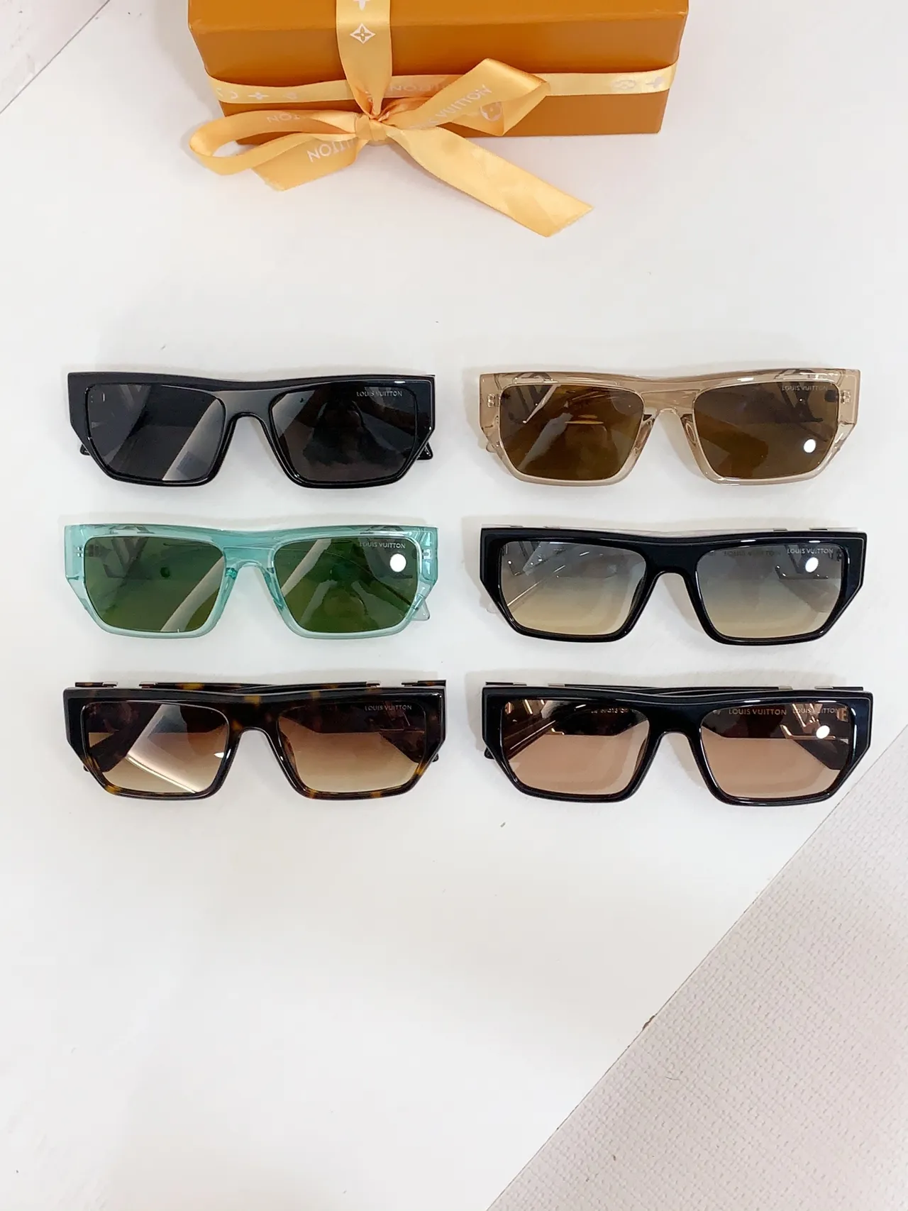 Louis Vuitton LV Flower Low Square Translucent Amber Sunglasses 9