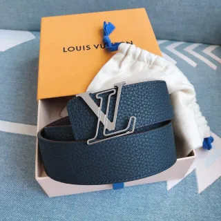 Louis Vuitton LV Initiales Cinto de couro texturizado azul