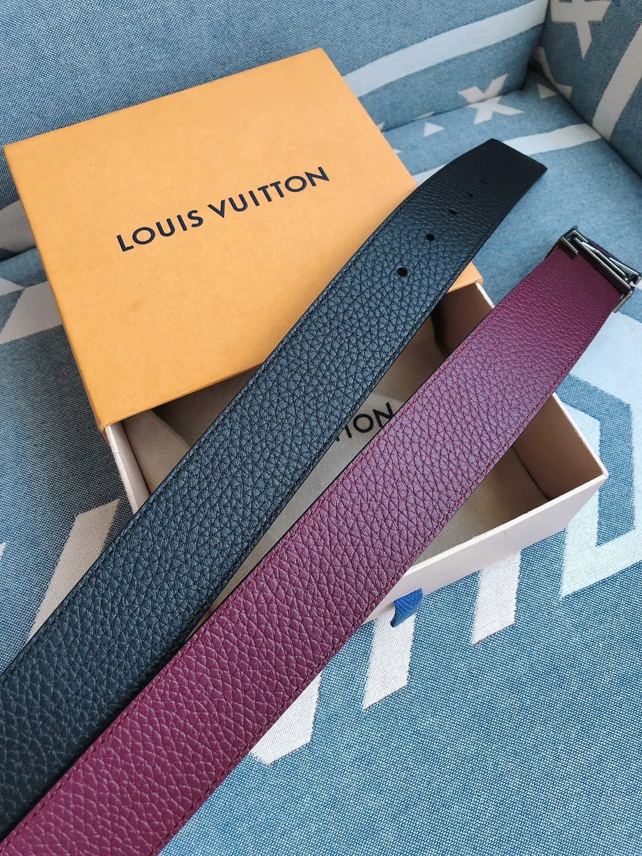 Louis Vuitton LV Initiales bordô couro texturizado cinto 9