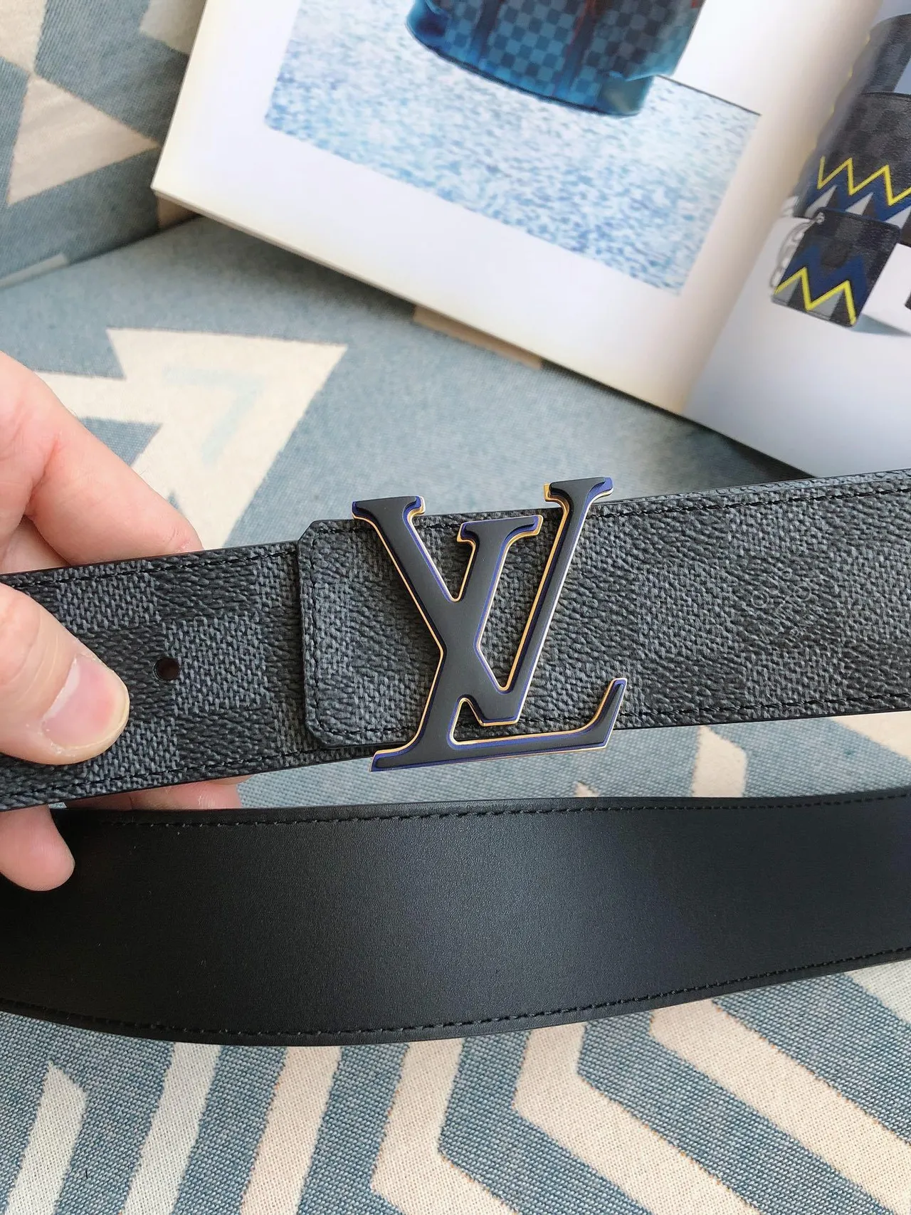 Louis Vuitton LV Iniciales Damier Graphite Cinto de couro 5