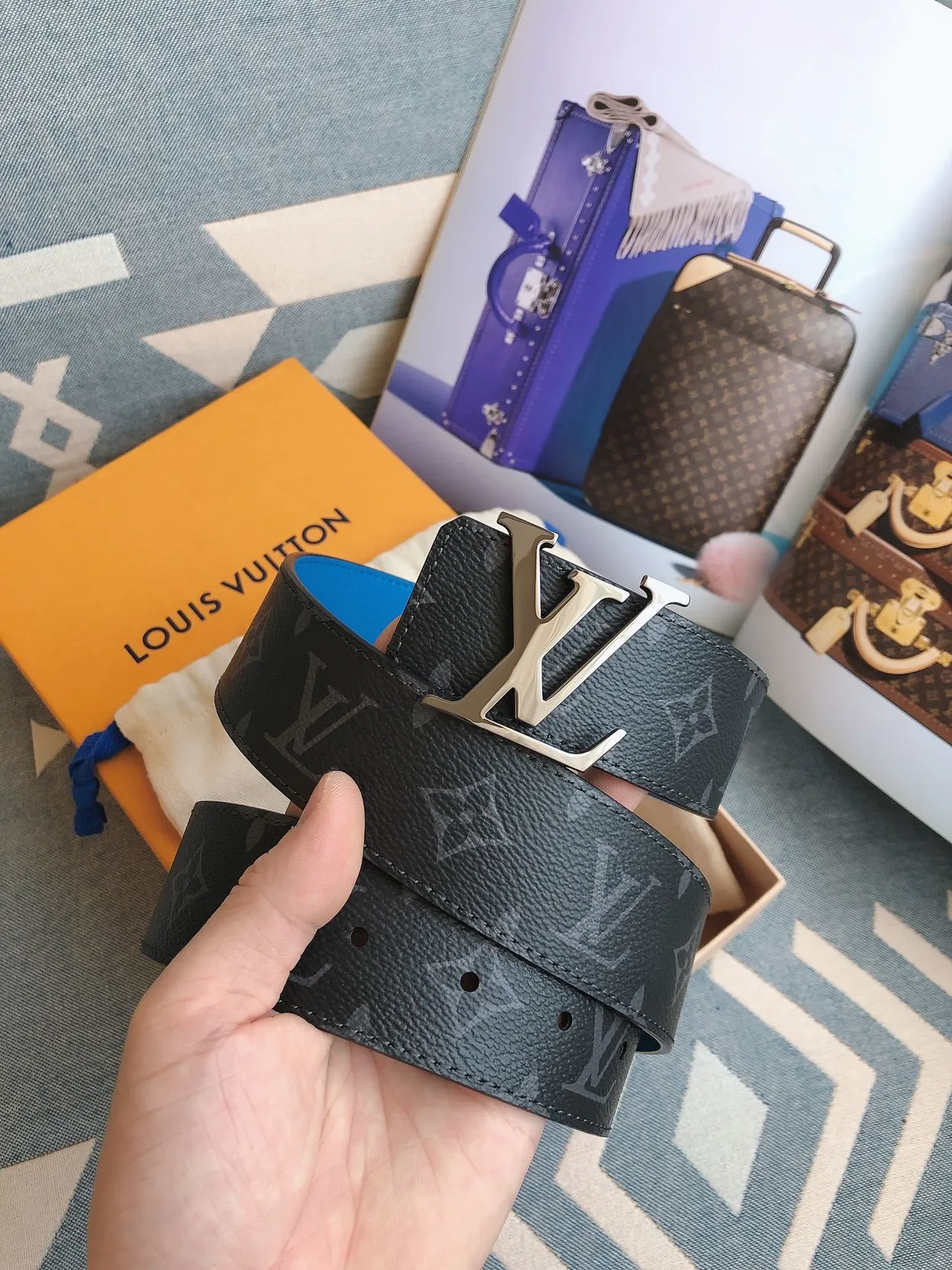 Louis Vuitton LV Initiales বিপরীতমুখী মনোগ্রাম চামড়ার বেল্ট 2