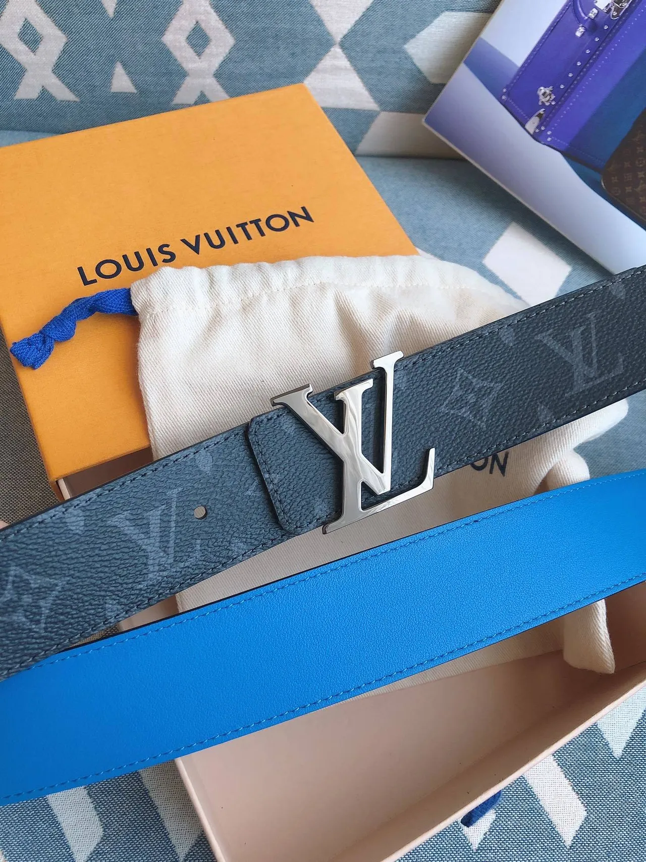 Louis Vuitton LV Initiales বিপরীতমুখী মনোগ্রাম চামড়ার বেল্ট 4