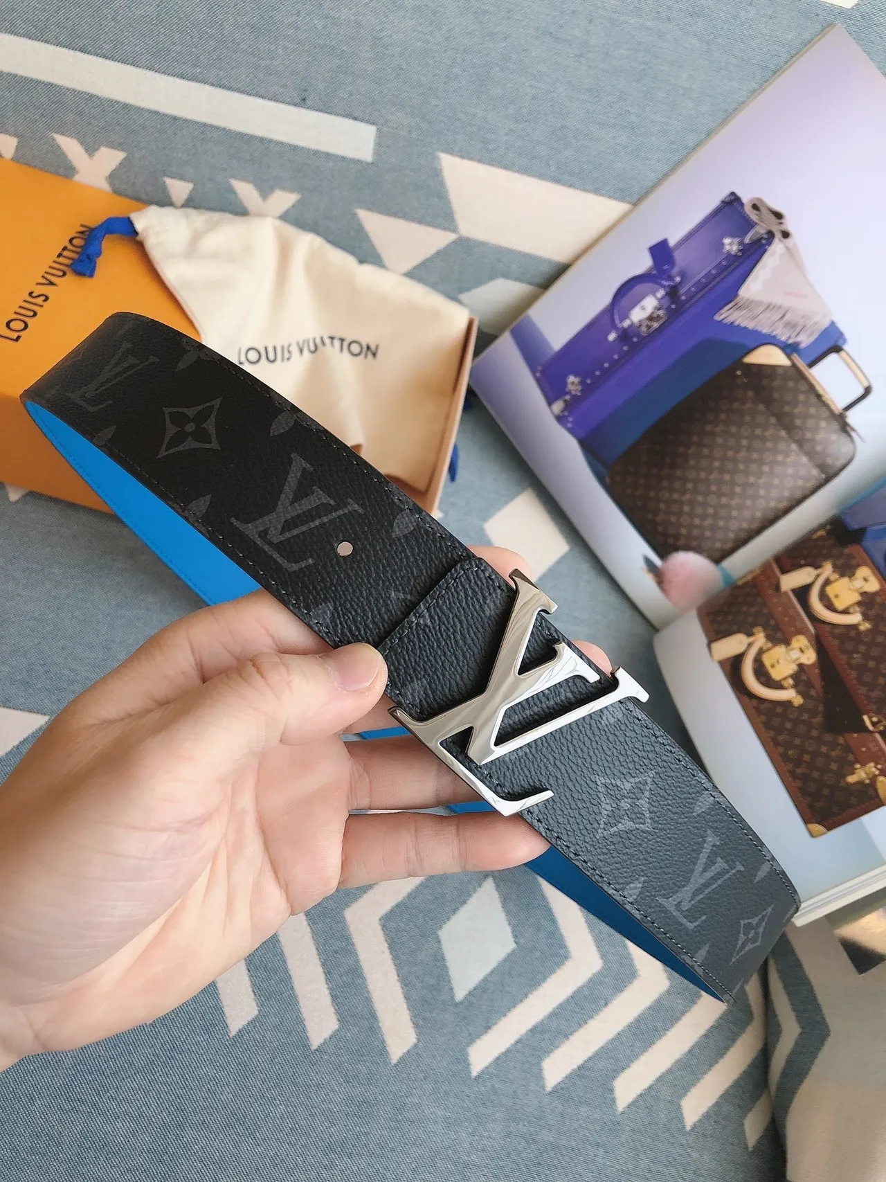 Louis Vuitton LV Initiales বিপরীতমুখী মনোগ্রাম চামড়ার বেল্ট 5