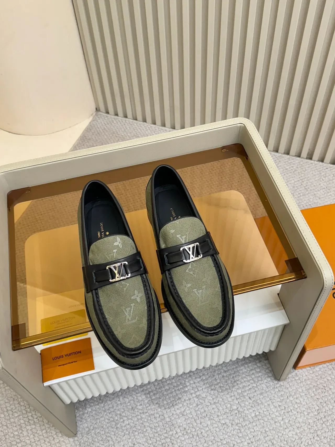 Louis Vuitton LV موسين أخضر زيتوني Monogram كانفاس 5