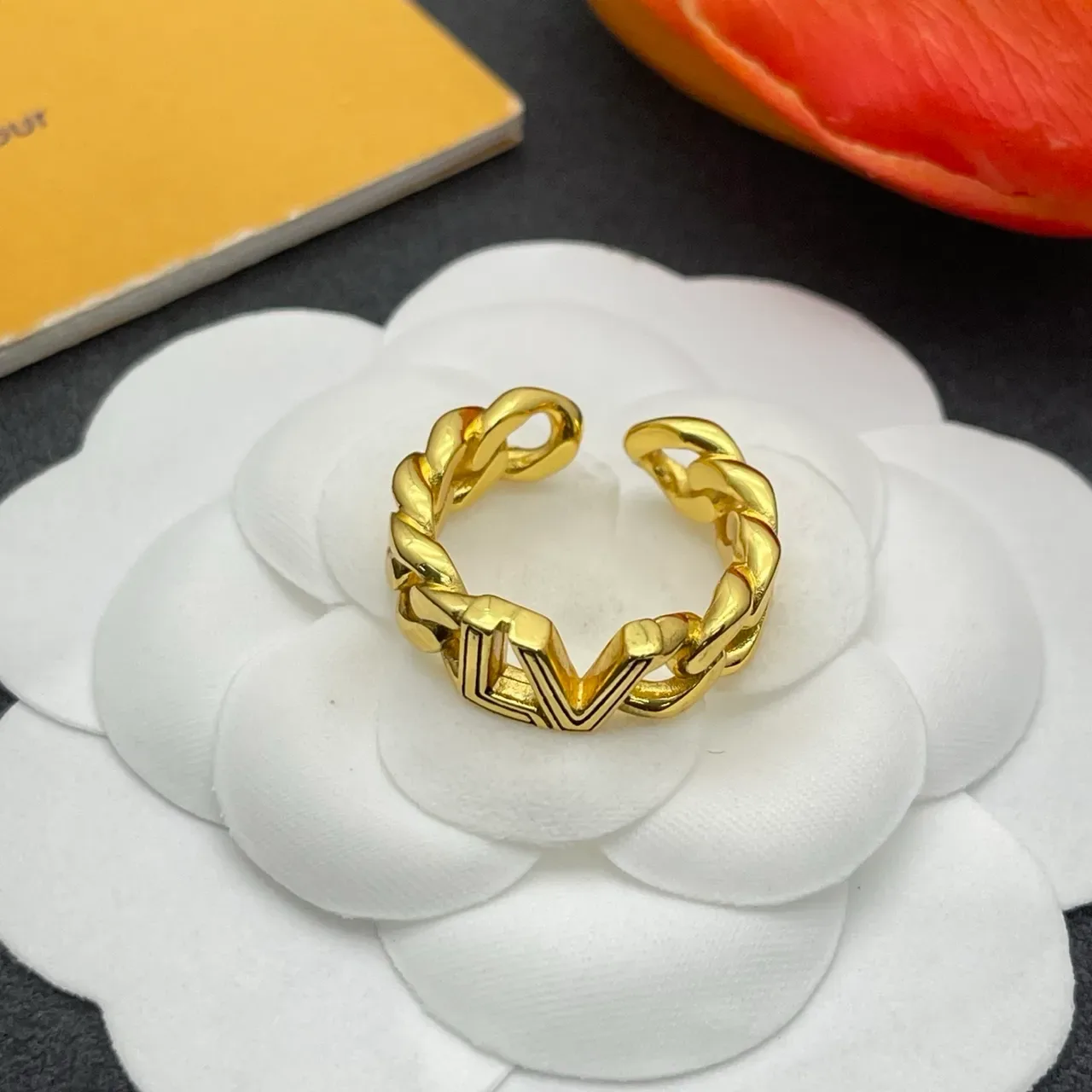 Louis Vuitton LV Monogram Chain Link Gold Ring 5