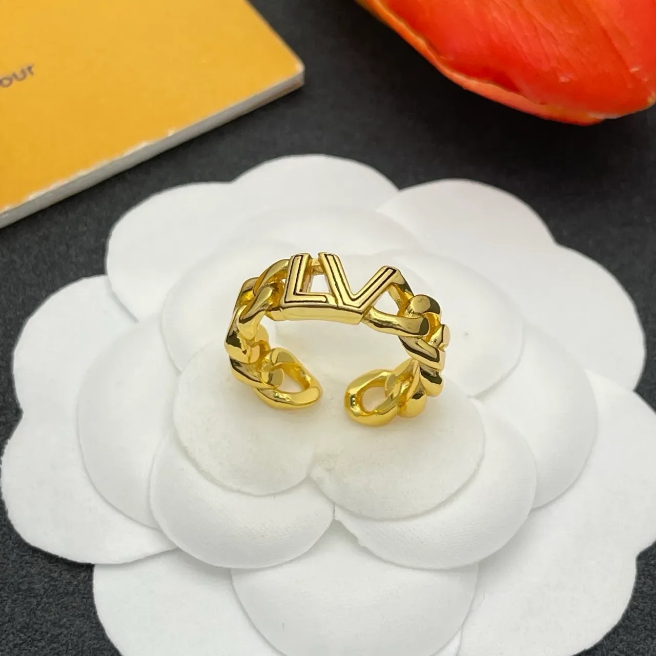 Louis Vuitton LV Monogram Chain Link Gold Ring 7