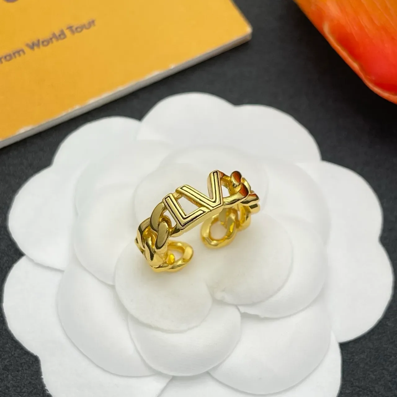 Louis Vuitton LV Monogram Chain Link Gold Ring 8