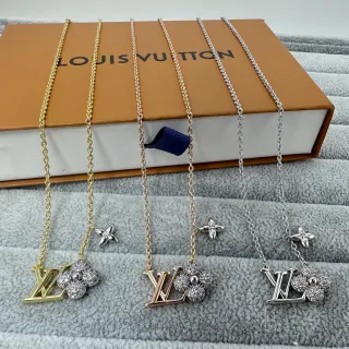 Colar Louis Vuitton LV Monograma Flor Pavé Cristal