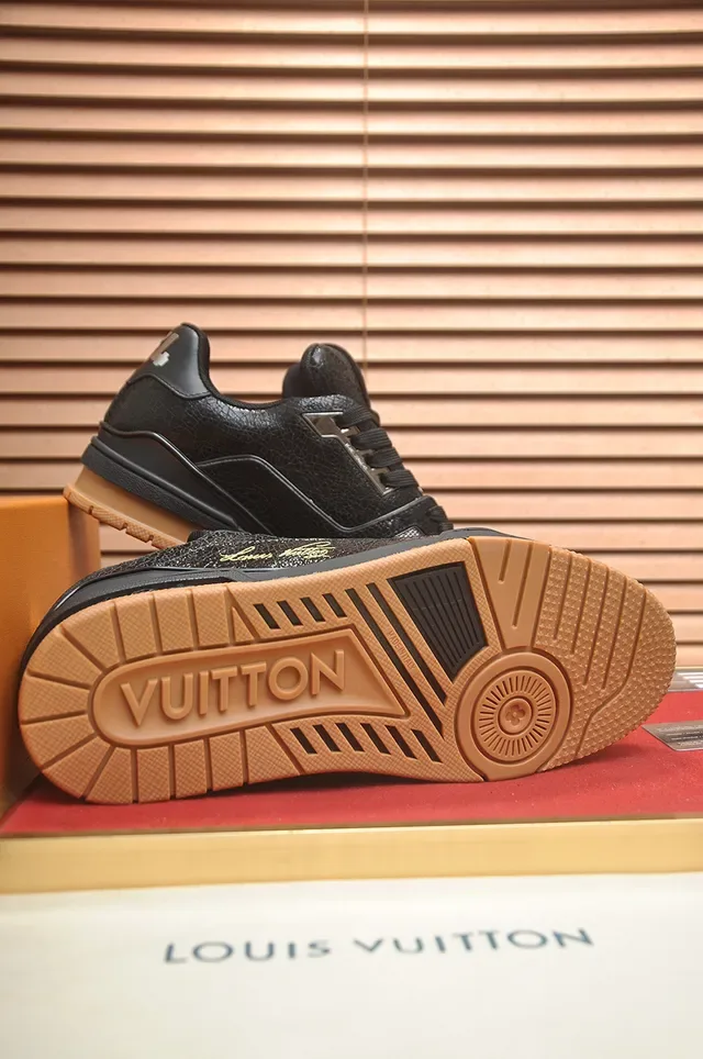 Louis Vuitton LV Trainer Negro Marrón Cuero Crackle Suela de Goma Sneakers Lifestyle 3