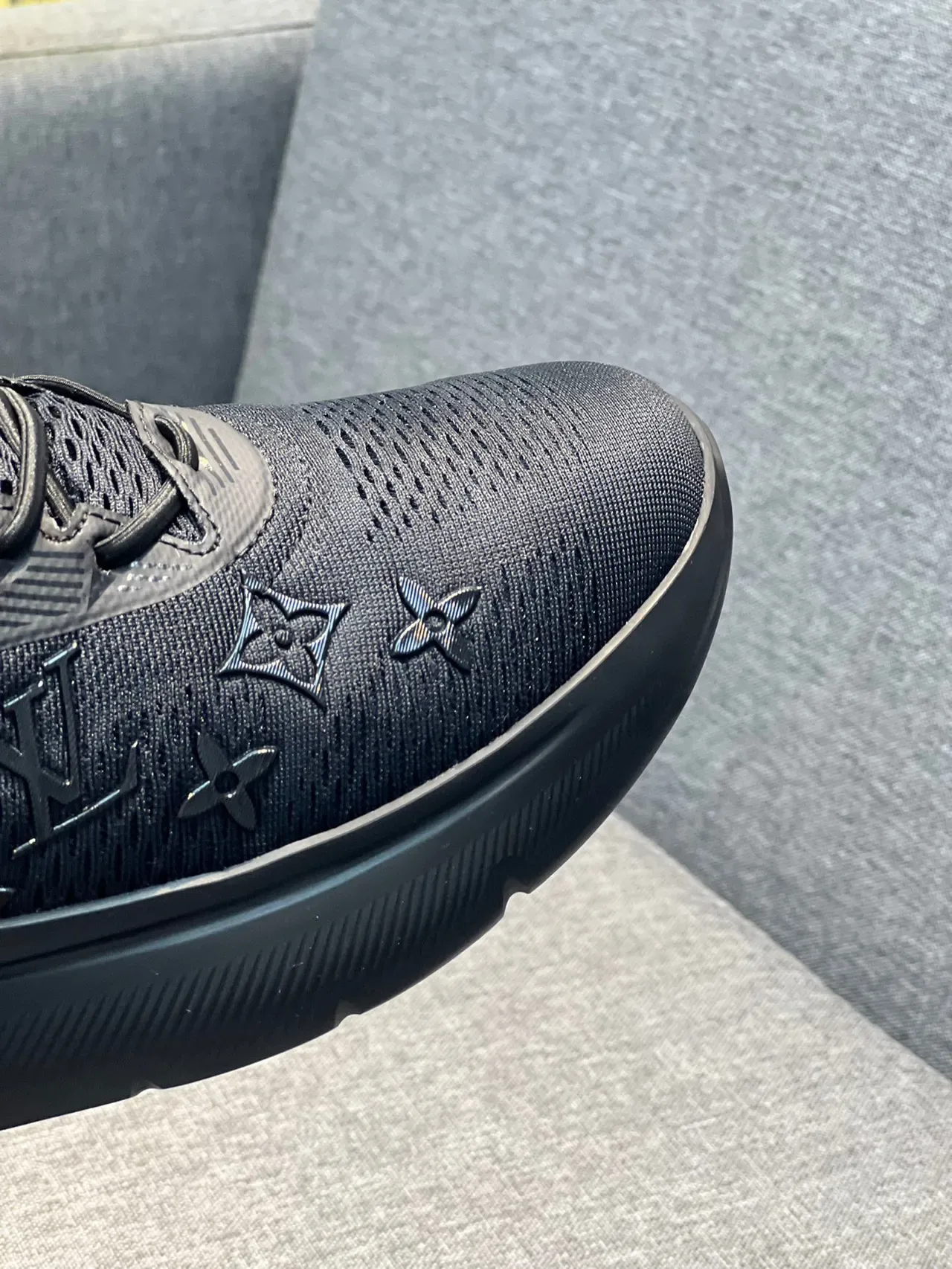 路易威登 LV Trainer 黑色 印花针织鞋面 绗缝鞋跟支撑 生活方式运动鞋 2