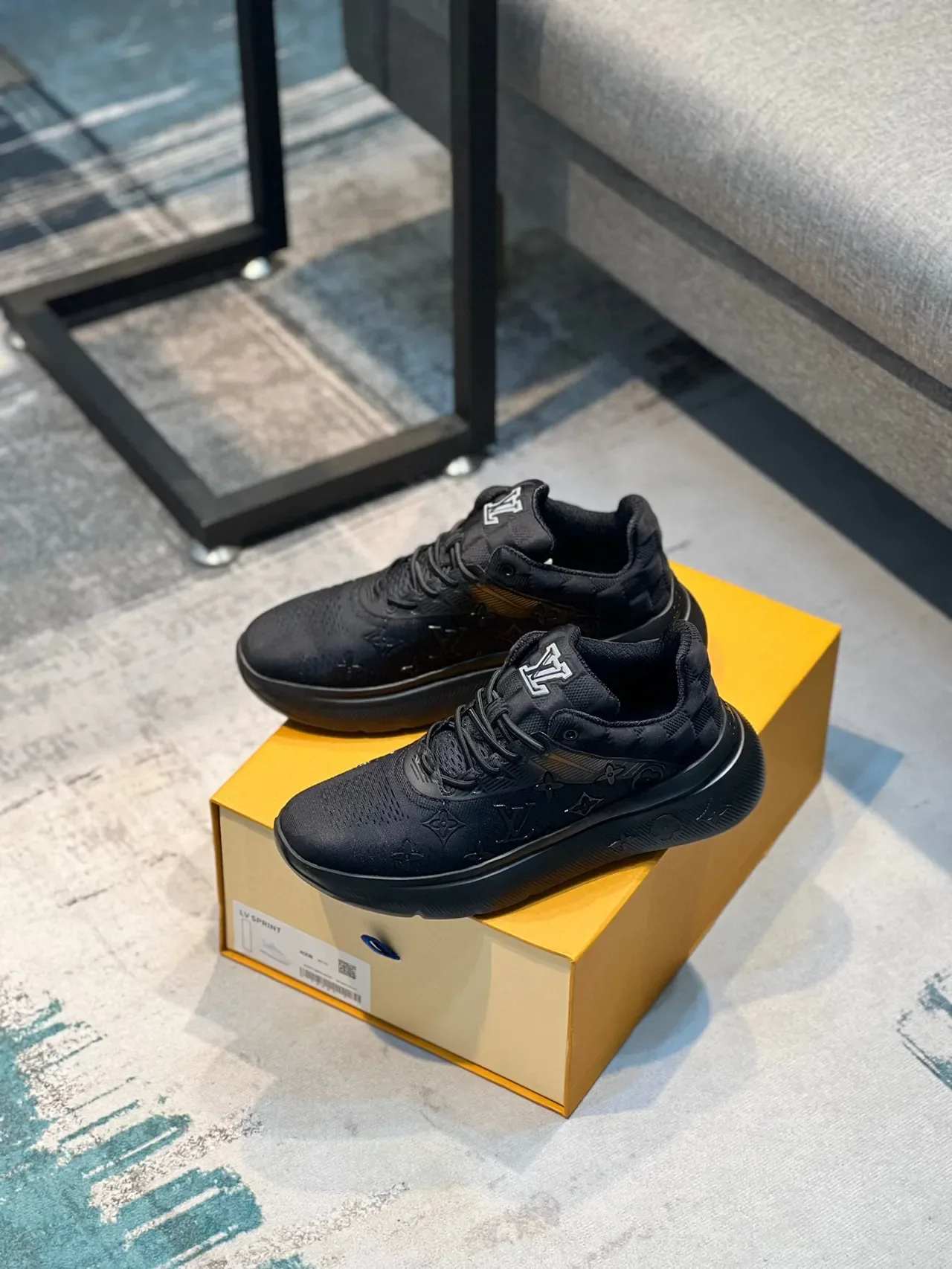 路易威登 LV Trainer 黑色 印花针织鞋面 绗缝鞋跟支撑 生活方式运动鞋 8