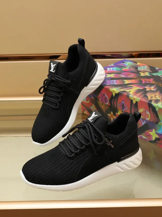 Louis Vuitton LV Trainer Preto Branco Tricô Superior Monograma Lifestyle Sneakers 8