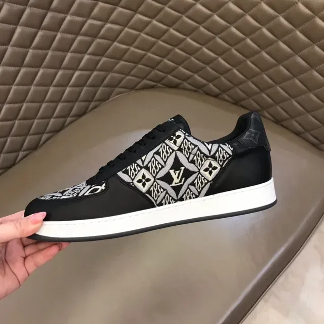 Louis Vuitton LV Trainer Negro Blanco Monogram-Print Textil Cuero liso Sneakers lifestyle 2