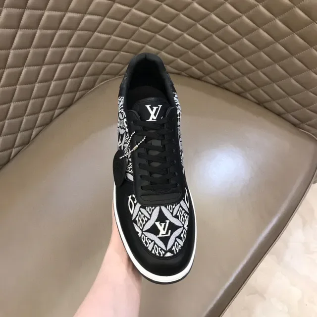 Louis Vuitton LV Trainer Negro Blanco Monogram-Print Textil Cuero liso Sneakers lifestyle 4
