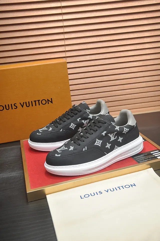 Louis Vuitton LV Trainer Noir Blanc Monogram Imprimé Sola Plataforma Lifestyle Sneakers 4