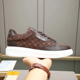 Louis Vuitton LV Trainer Marrón Blanco Monogramma Ante Parte Superior Cuero Overlays Lifestyle Sneakers