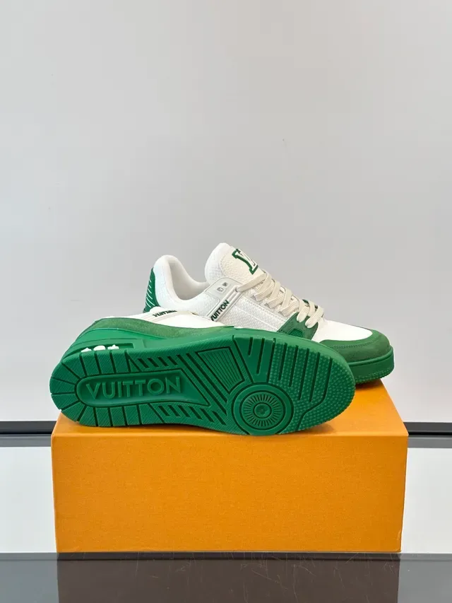 Louis Vuitton LV Trainer Verde Branco Camada de Malha E Camurça Esculpida Solado Intermediário Tênis Lifestyle 2
