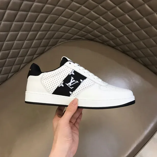 Louis Vuitton LV Trainer Baskets Lifestyle Blanches et Noires 4