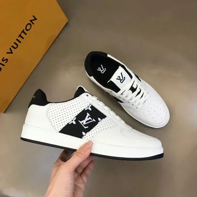 Louis Vuitton LV Trainer Baskets Lifestyle Blanches et Noires 6