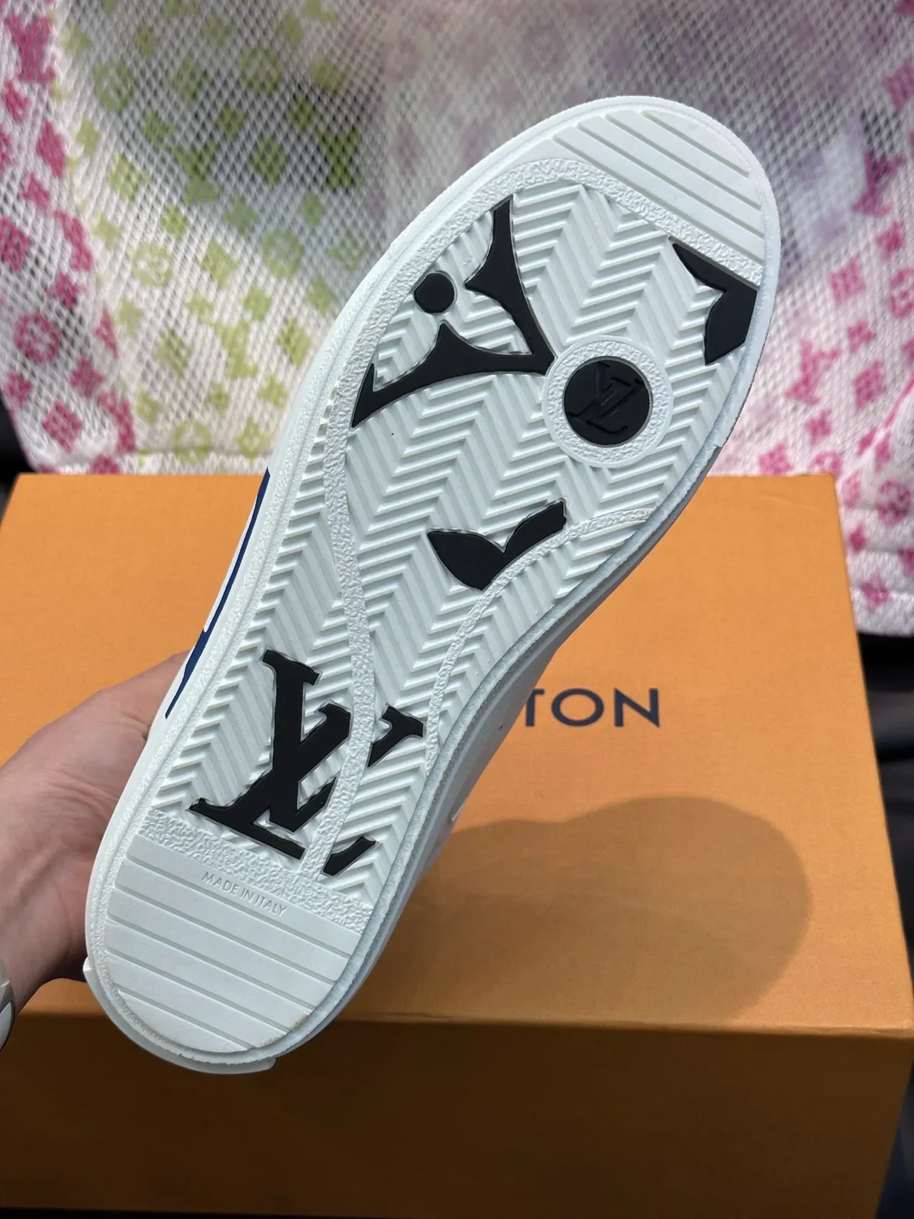 Louis Vuitton LV Trainer أبيض أزرق جلد Oversized Monogram Lifestyle Sneakers 2