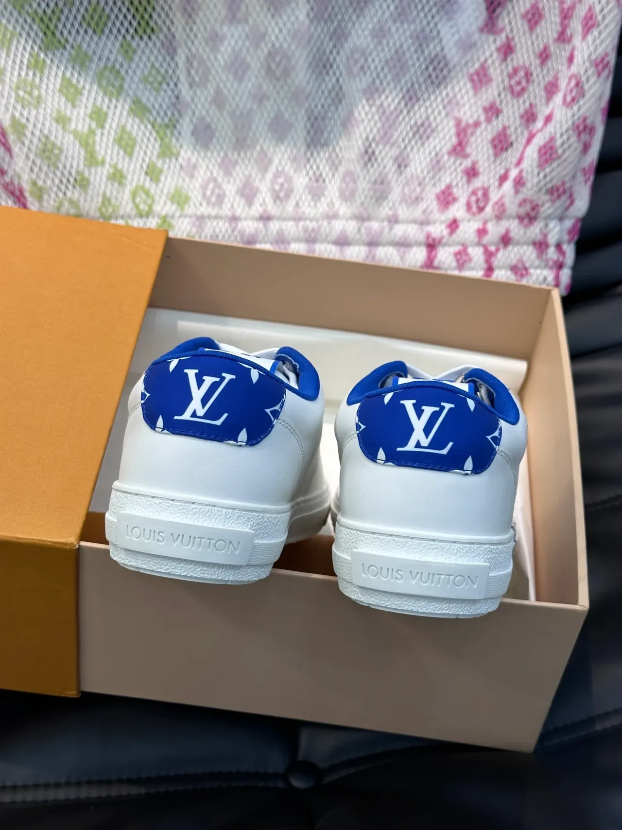 Louis Vuitton LV Trainer أبيض أزرق جلد Oversized Monogram Lifestyle Sneakers 3