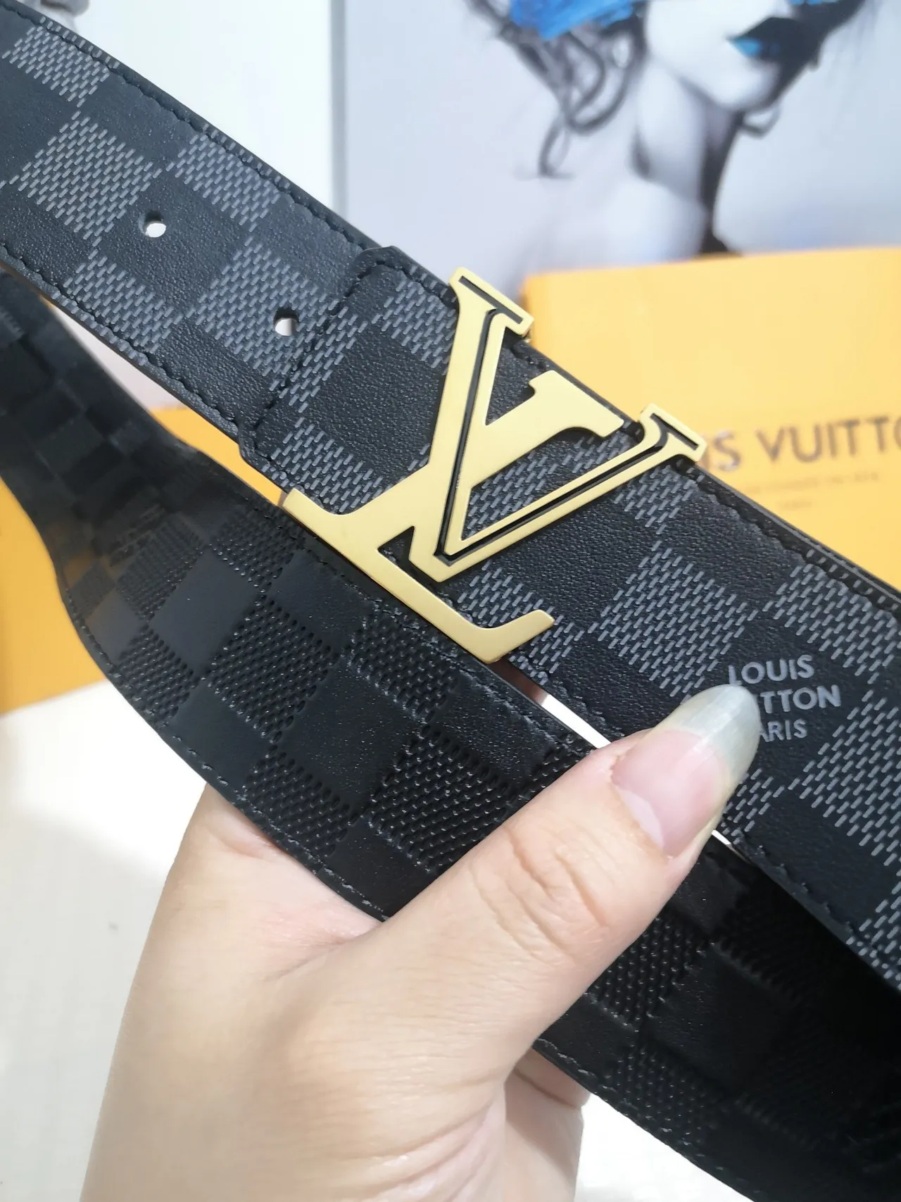 Louis Vuitton LV Turn-Lock Damier Ceinture en Cuir Graphite 6