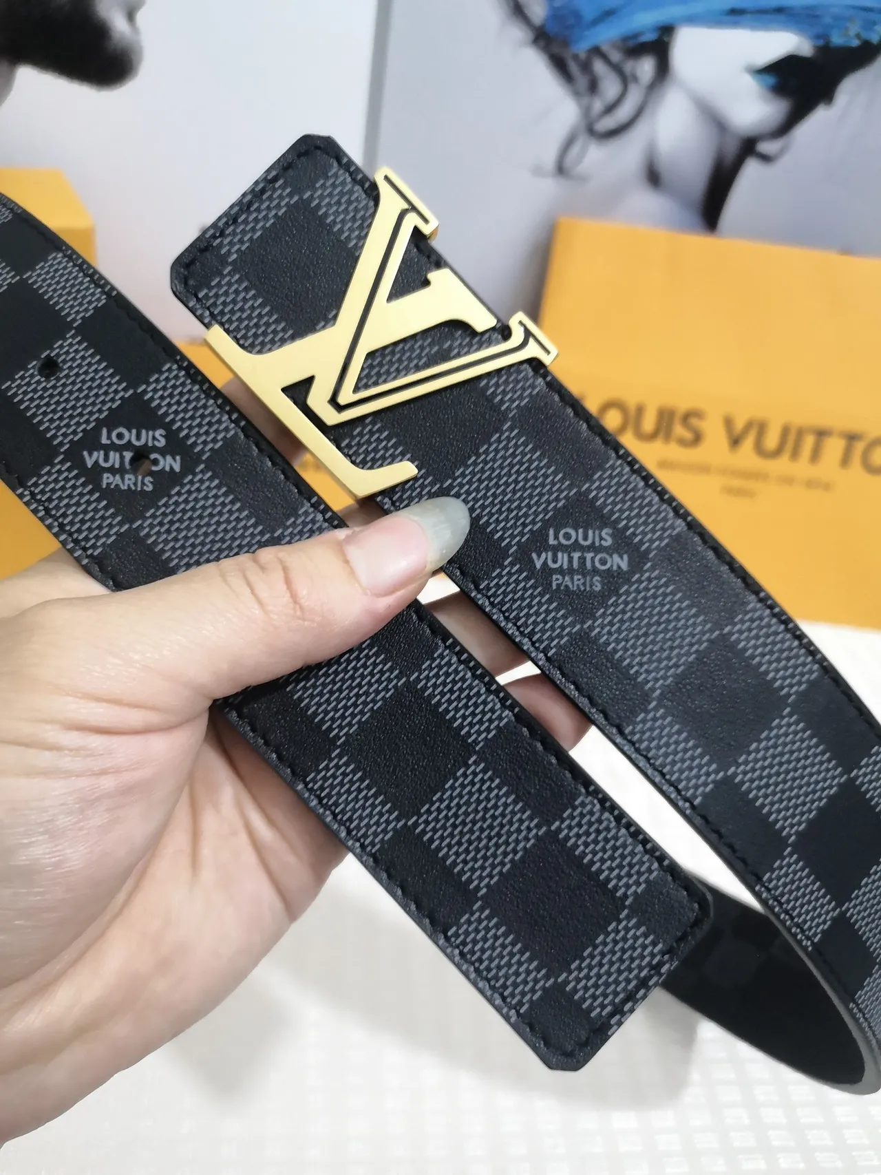 Louis Vuitton LV Turn-Lock Damier Ceinture en Cuir Graphite 9