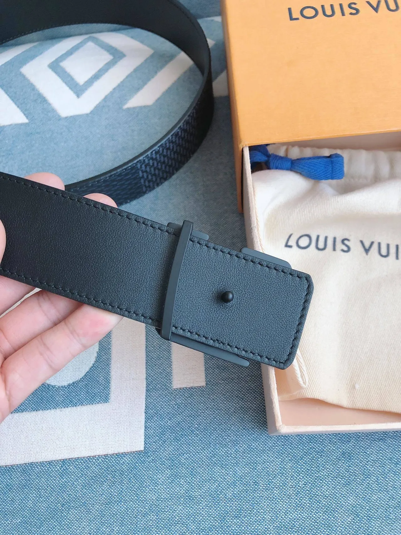 Louis Vuitton LV² Textured Blue-Gray Leather Belt 5