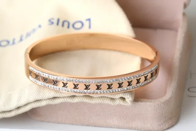 Louis Vuitton Monogram Bangle أساور متعدد الألوان بانييه كريستال 5