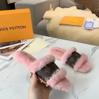 Louis Vuitton मोनोग्राम कैनवास गुलाबी शियरलिंग पहुंचे
