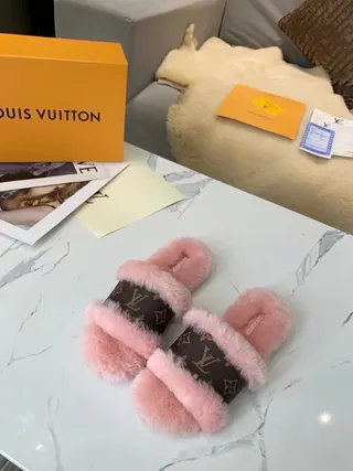 Louis Vuitton মোনোগ্রাম ক্যানভাস গোলাপি শিয়ারলিং বুটি 3