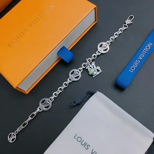 Louis Vuitton Monogram Charm Bracelet Silver Blue Chunky Curb Chain Disc Charms Bracelet 8