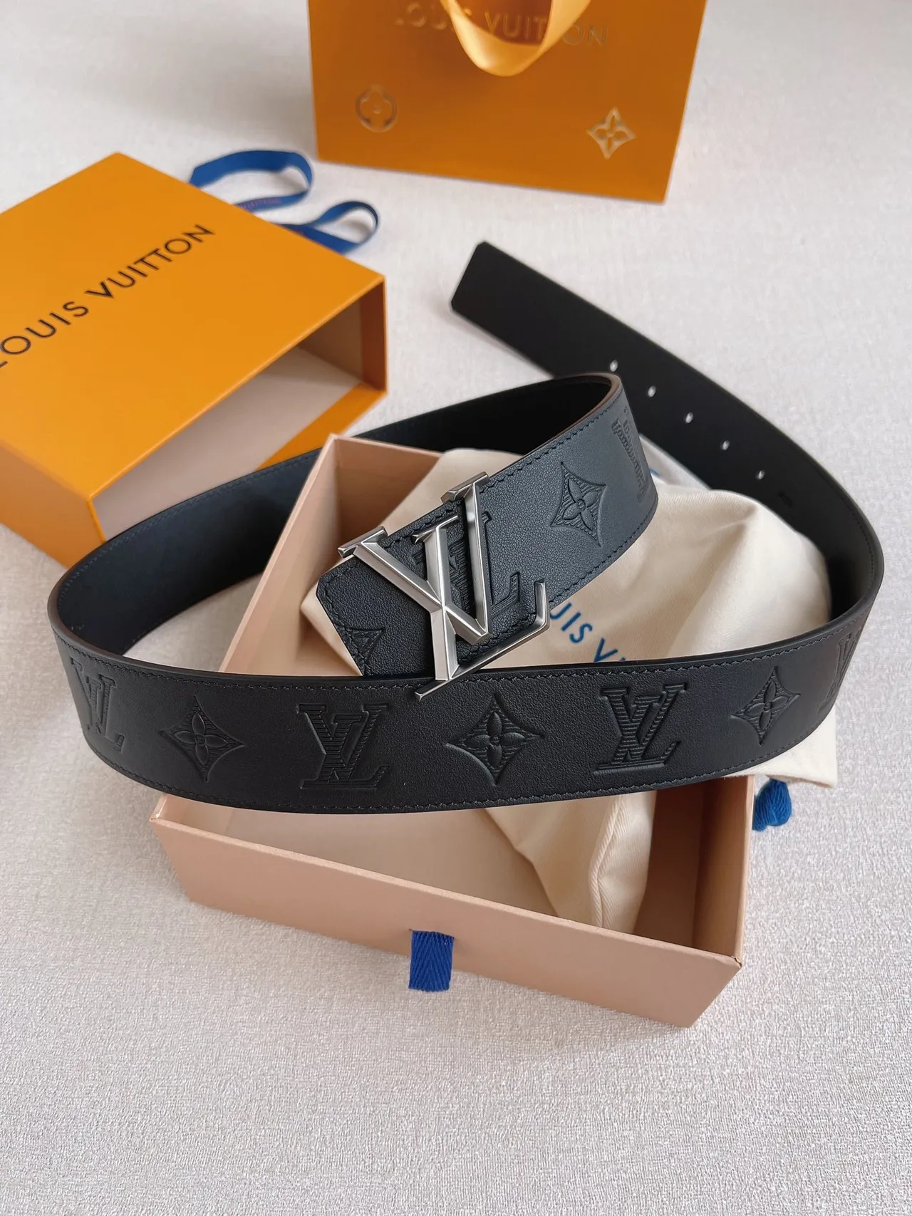 Louis Vuitton Monogram Empreinte 黑色银色皮革腰带 4