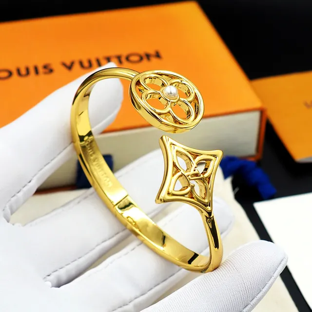Louis Vuitton ফ্লাওয়ার মনোগ্রাম এবং ড্যামিয়ার কোয়াট্রেফয়েল ওপেন ব্যাঙ্গেল ব্রেসলেট 6