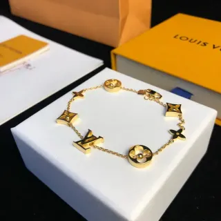 Louis Vuitton Monogram Charm de Flor Pulsera Cadena de Oro