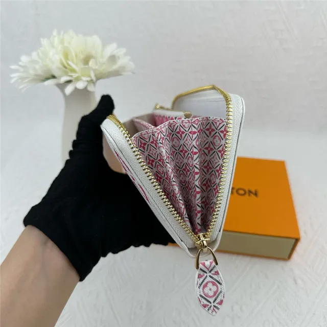 Louis Vuitton monograma flor carteira longa branca azul roxa 2