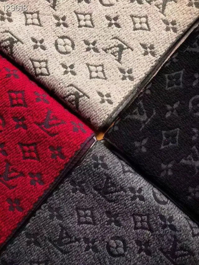 Cachecol Louis Vuitton Monogram Preto Jacquard Bordas Franjas em Cachemira 3