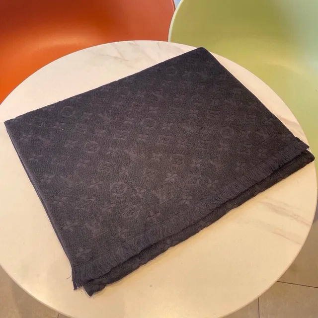 Cachecol Louis Vuitton Monogram Preto Jacquard Bordas Franjas em Cachemira 5