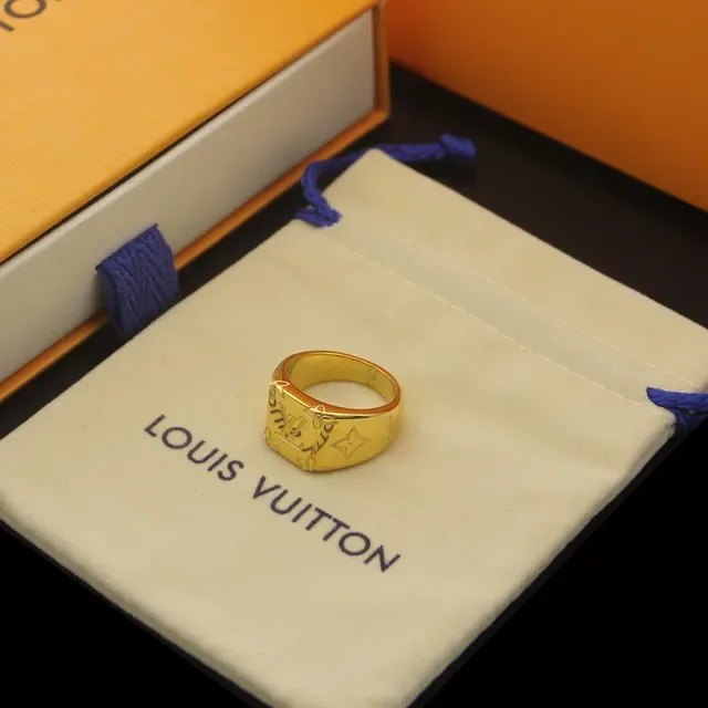Louis Vuitton Monogram Signet Gold Silver Square-Profile Engraved Ring 4