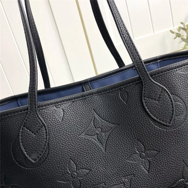 Louis Vuitton Neverfull Monogramme embossé Sac tote noir 8