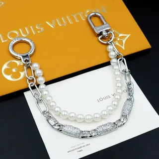 Louis Vuitton سوارة لؤلؤ وسلاسل مزدوجة الشرايط