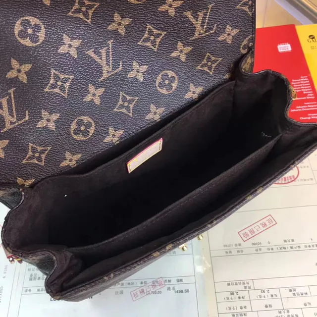 Louis Vuitton Pochette Metis Marrón Beige Monograma Lona Flap-Top Bolsa bajo el brazo 2