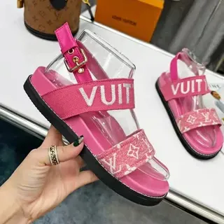 Louis Vuitton Run Away गुलाबी Logo और Monogram कैजुअल सैंडल्स