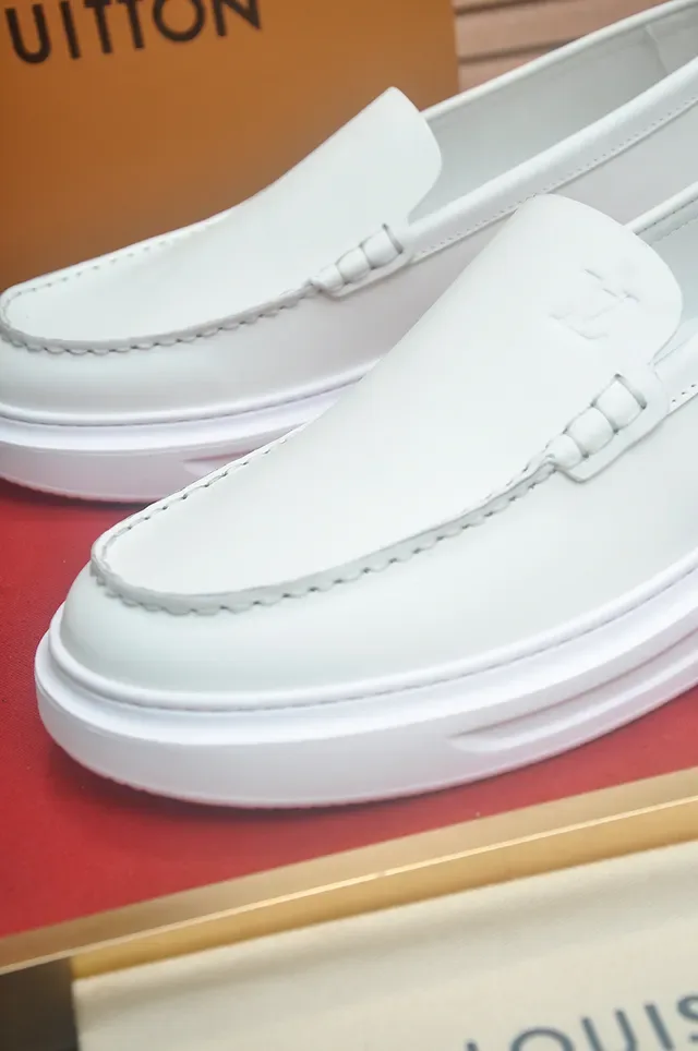 Louis Vuitton Run Away White Leather Platform Sole Loafer 2