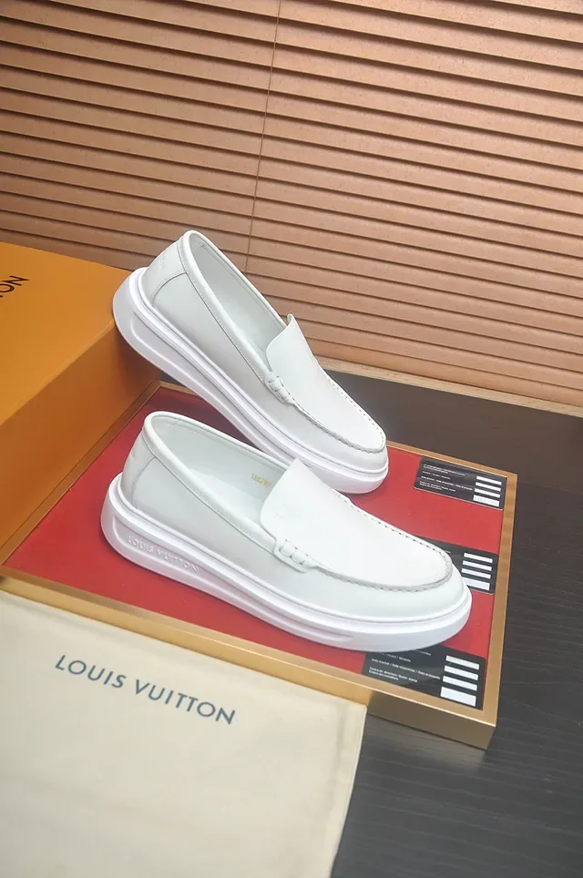 Louis Vuitton Run Away White Leather Platform Sole Loafer 4