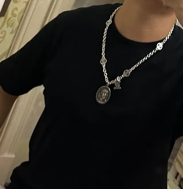 Louis Vuitton Silver Blue Metal Chain Circular Monogram Links Necklace 8